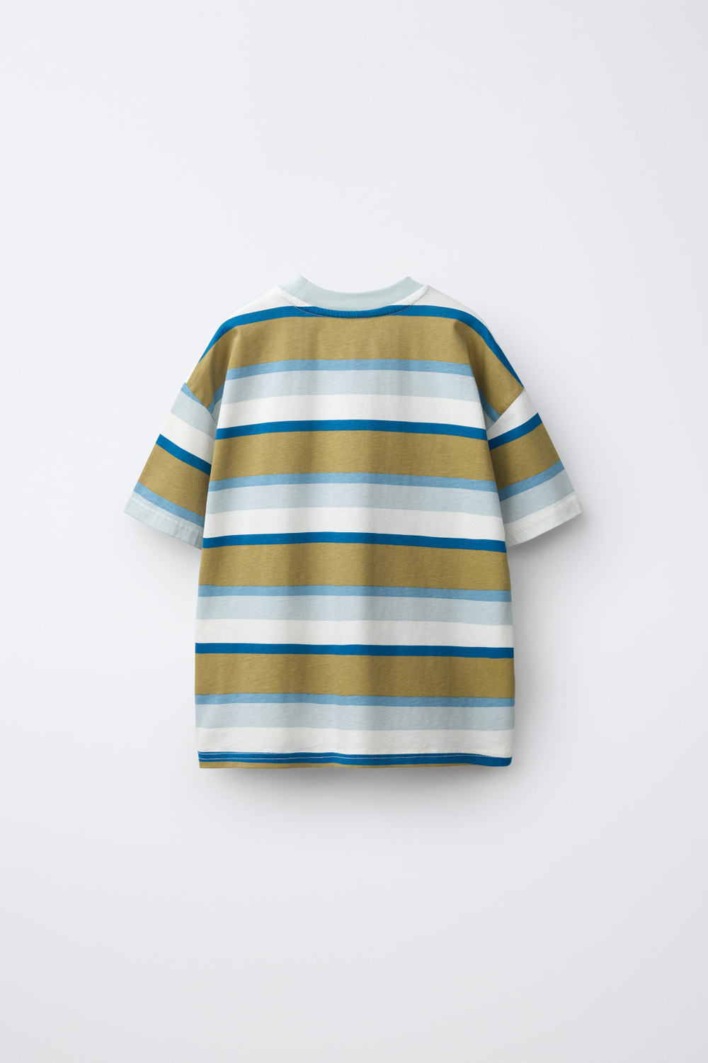 ZARA ФУТБОЛКА В ПОЛОСКУ С НАШИВКОЙ, ПОЛОСКИ