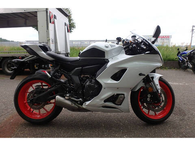 Yamaha YZF-R7 2023