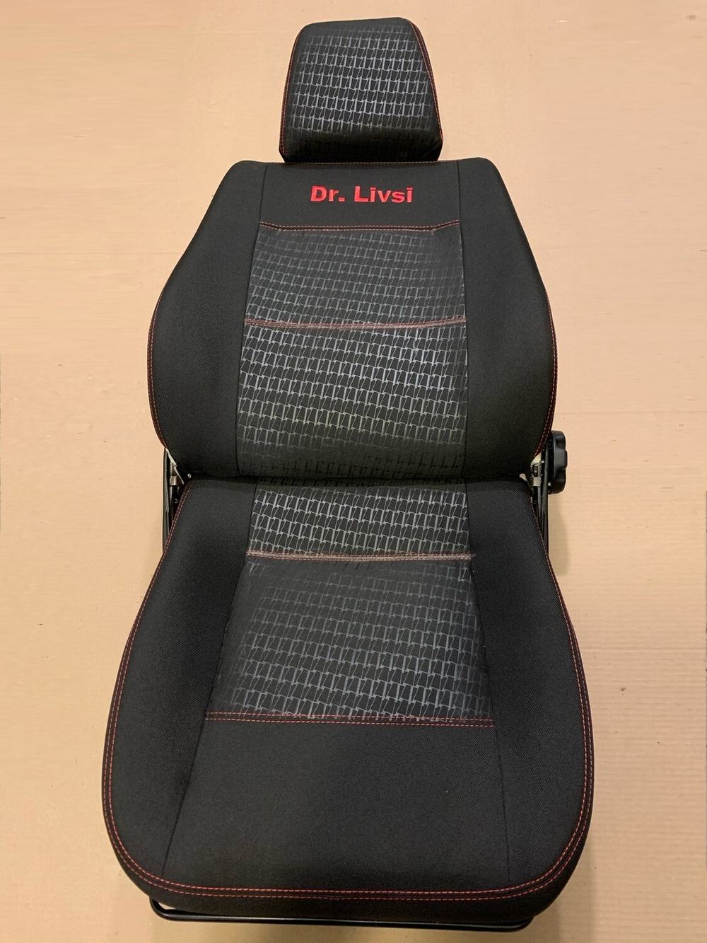 Комфортные Сиденья XL.  Усиленные, плотные, широкие!