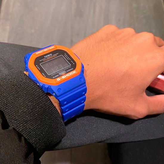 Наручные часы Casio G-Shock DW-5610SC-2DR
