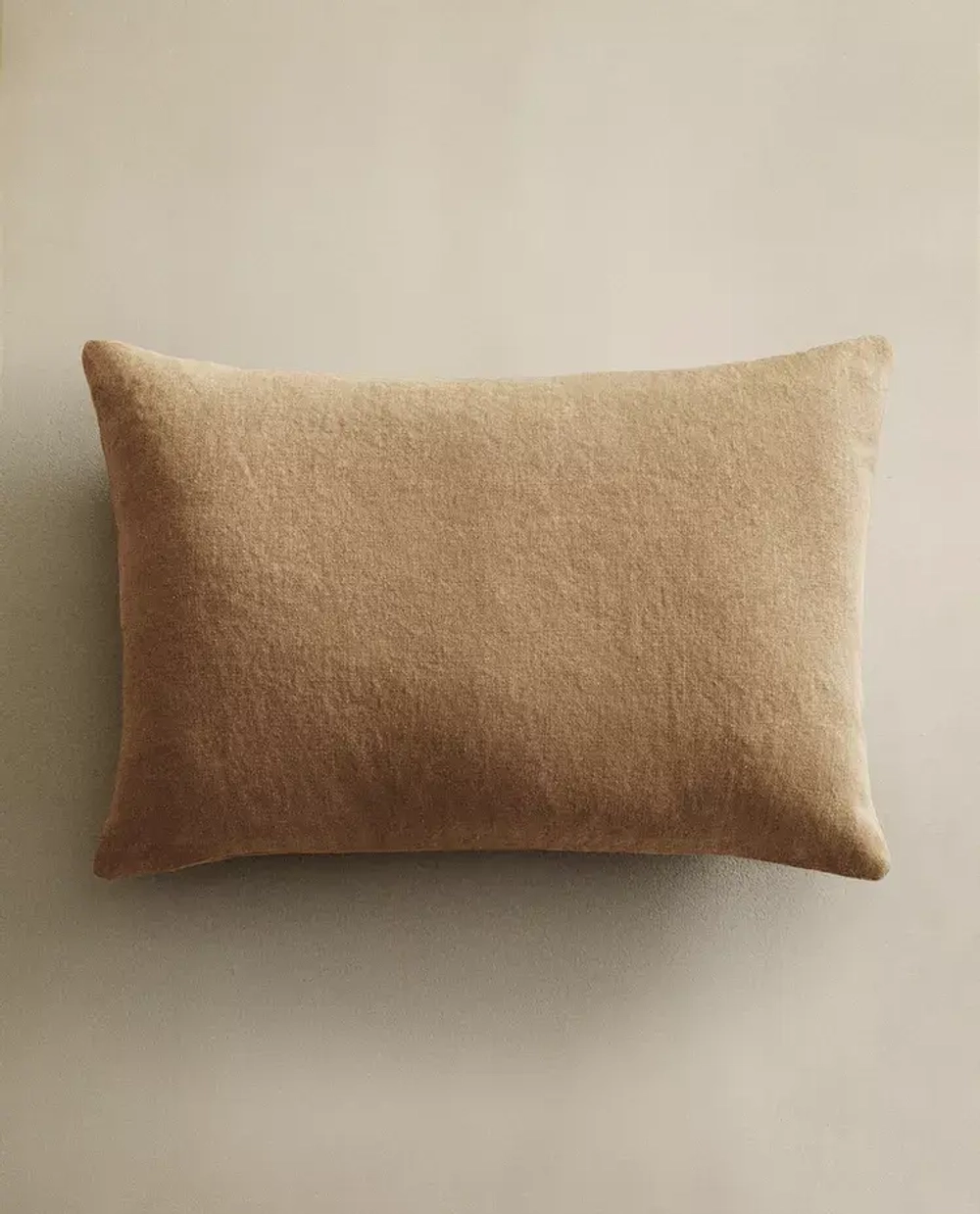 ZARA HOME ЛЬНЯНАЯ НАВОЛОЧКА ДЛЯ ДЕКОРАТИВНОЙ ПОДУШКИ, РЫЖЕВАТО-КОРИЧНЕВЫЙ