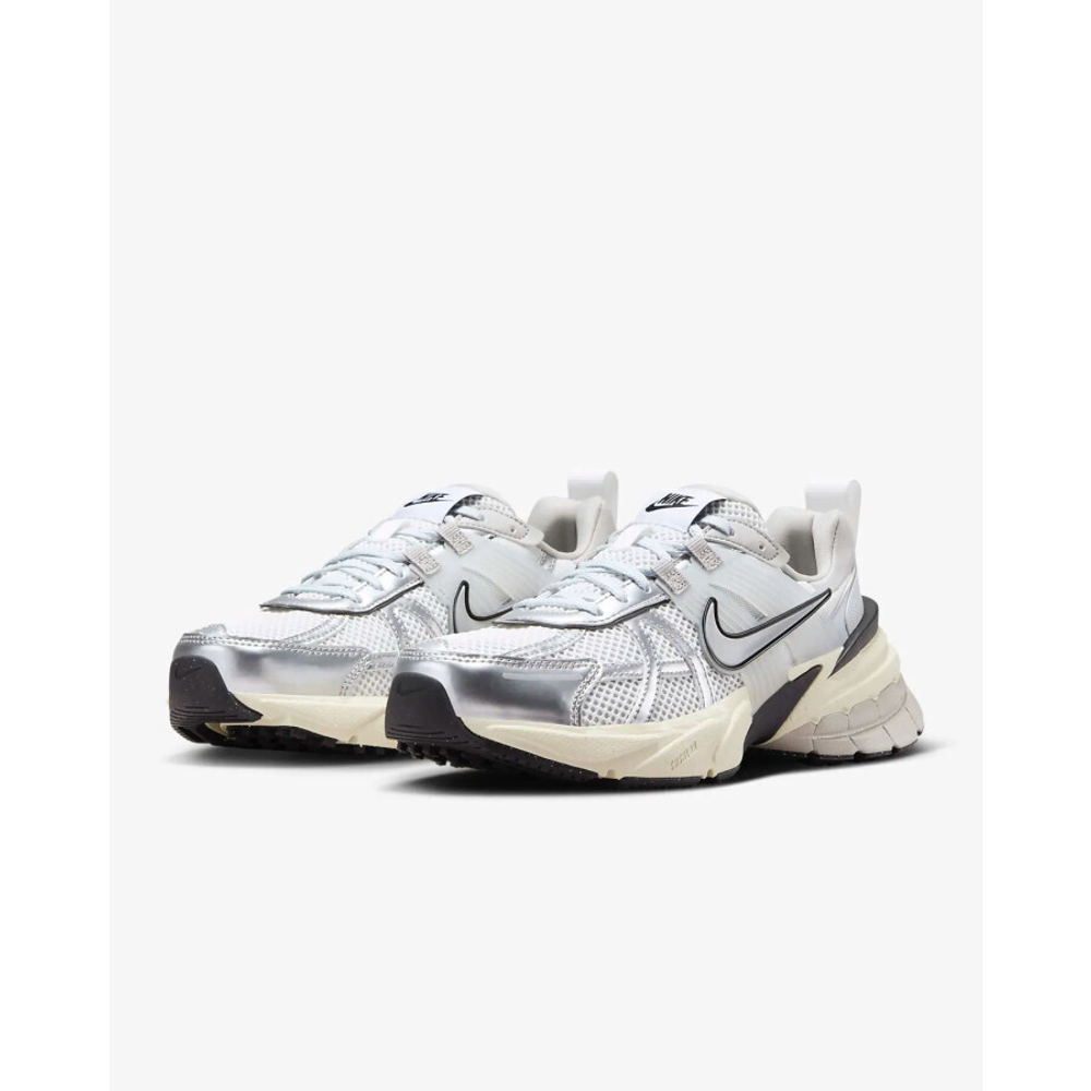 Nike V2K Run Runtekk Summit White Metallic