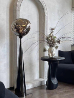 Напольный дизайнерский светильник Melt Cone Fat от Tom Dixon