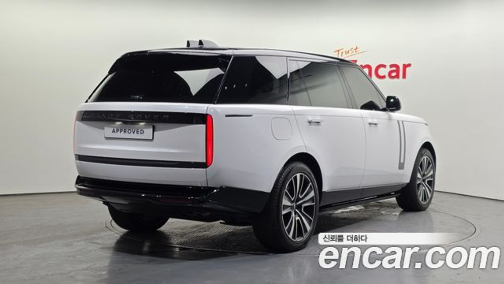 Land Rover Range Rover P530 Autobiography Long Wheel Base — 2024