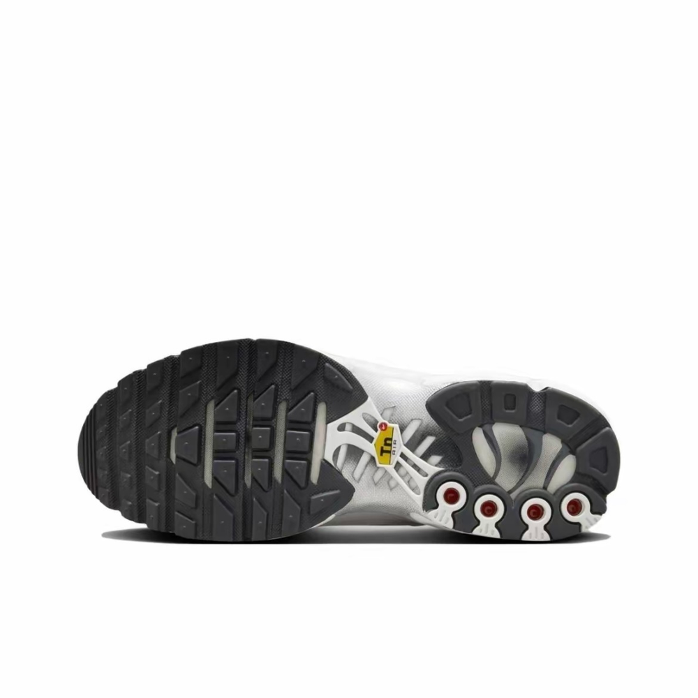 Nike Air Max Plus Triple White