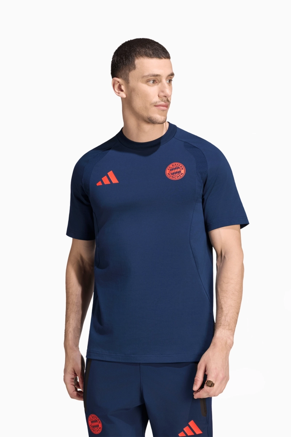 Футболка adidas FC Bayern 26/27 Tiro Travel - темно-синий