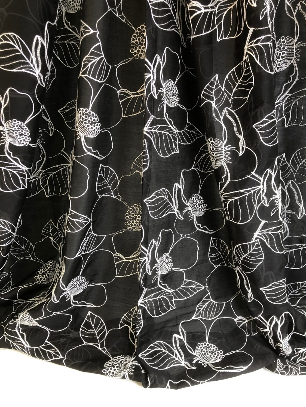 Вуаль с вышивкой цветы, черный, вискоза TENCEL