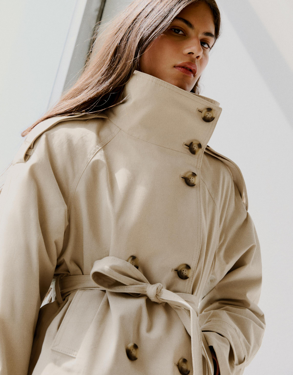 Женский тренч с воротником-стойкой - BERSHKA