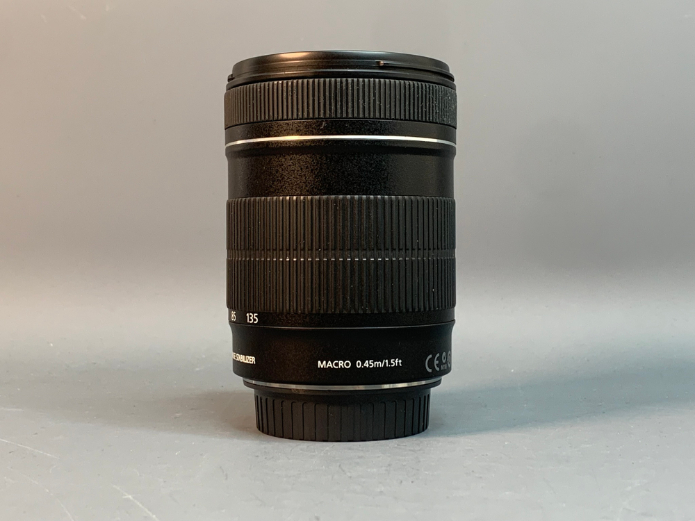 Canon EF-S 18-135mm 3.5-5.6 IS