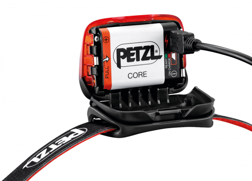 Фонарь светодиодный налобный Petzl Actik Core серый, 600 лм, аккумулятор, E065AA00