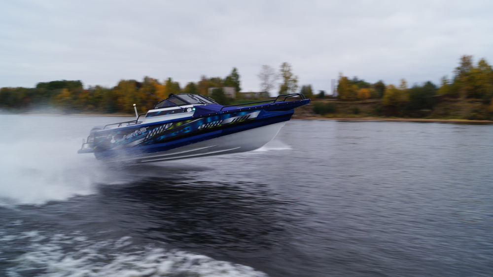 Алюминиевая лодка BERKUT Active DC