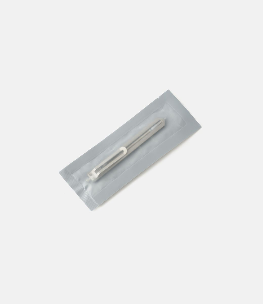 CW&T Pencil Type-C Titanium — механический карандаш-закладка из титана