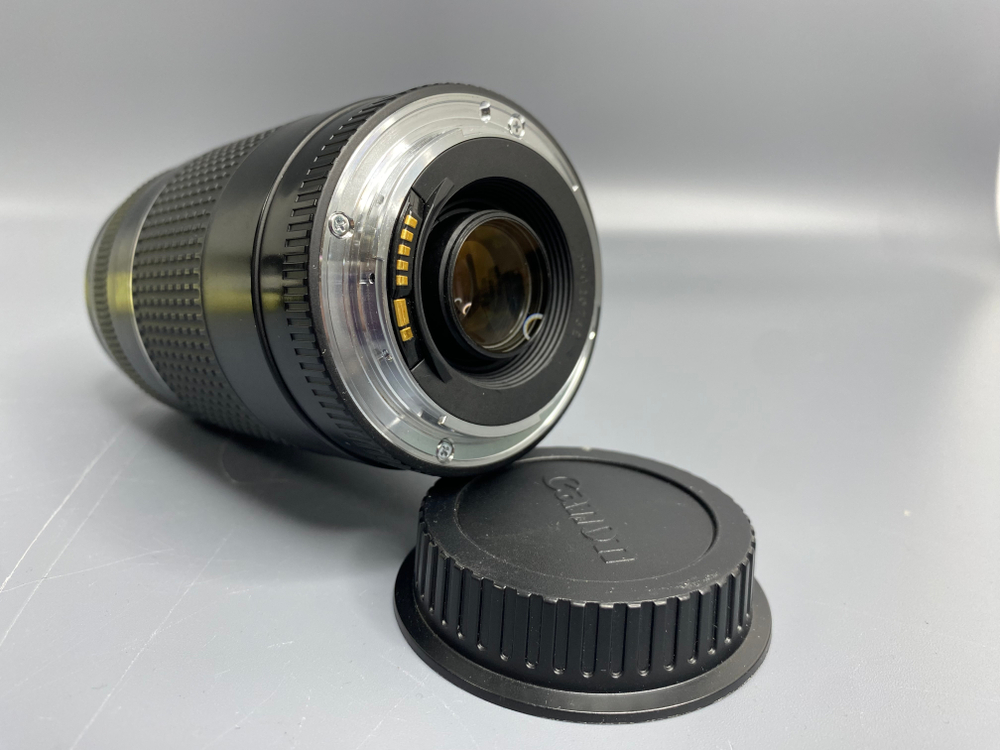 Canon EF 75-300mm 4-5.6 III Царапка