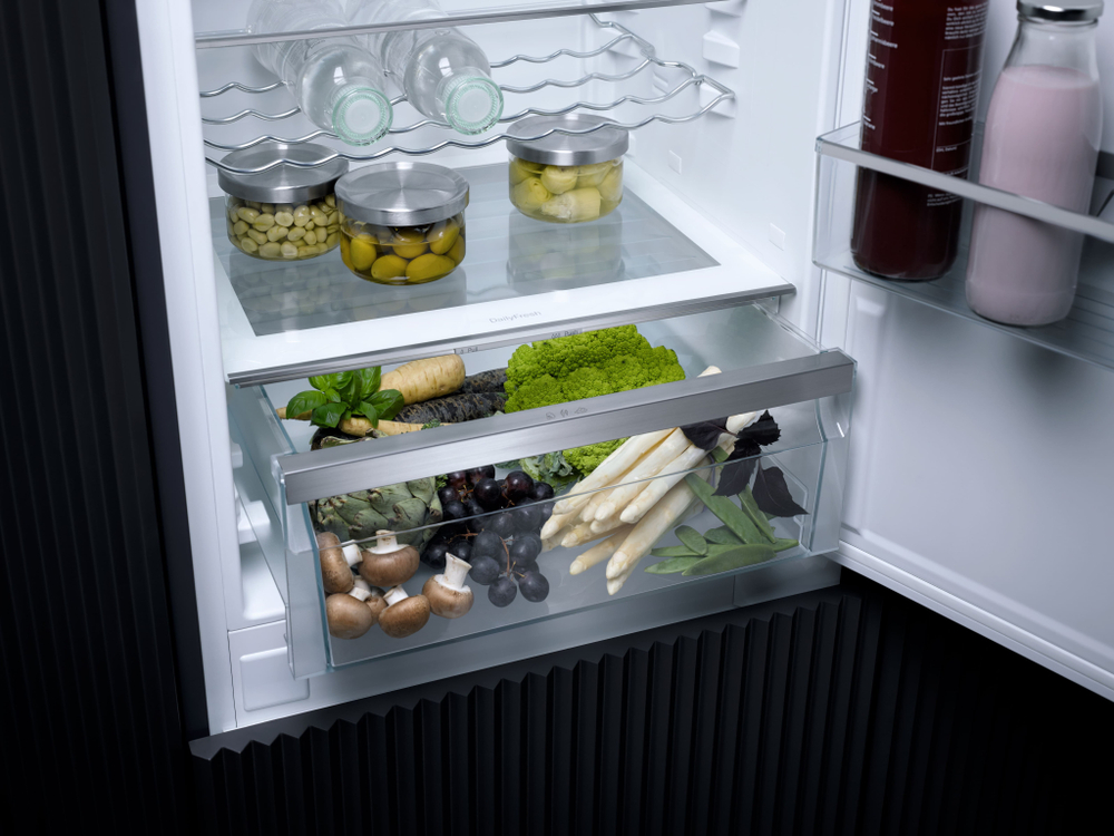 Встраиваемый холодильник Miele KF 7731 D