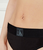 Стринги Calvin Klein Underwear - черный(000QF7967E)