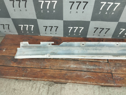 Накладка порога левого BMW 5-Series (G30) 17-20 Б/У Оригинал 51777475603