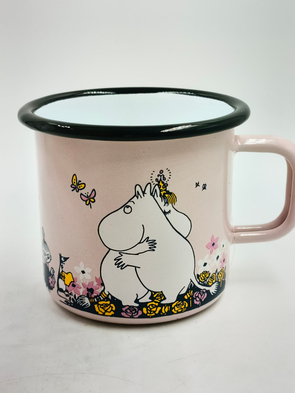 Эмалированная кружка Moomin "Объятия", розовая, 370 мл (из Финляндии)