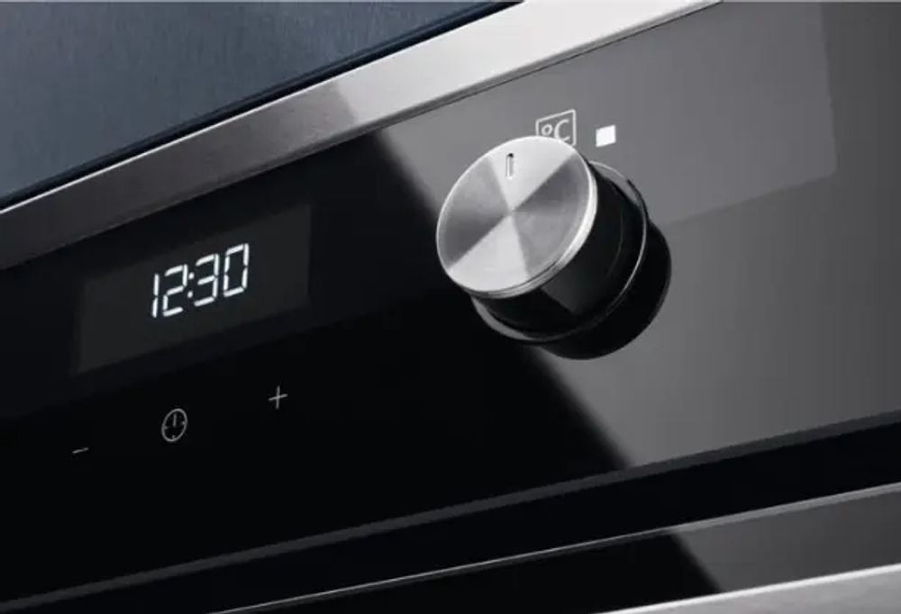 Духовой шкаф Electrolux OKD 5C51 X