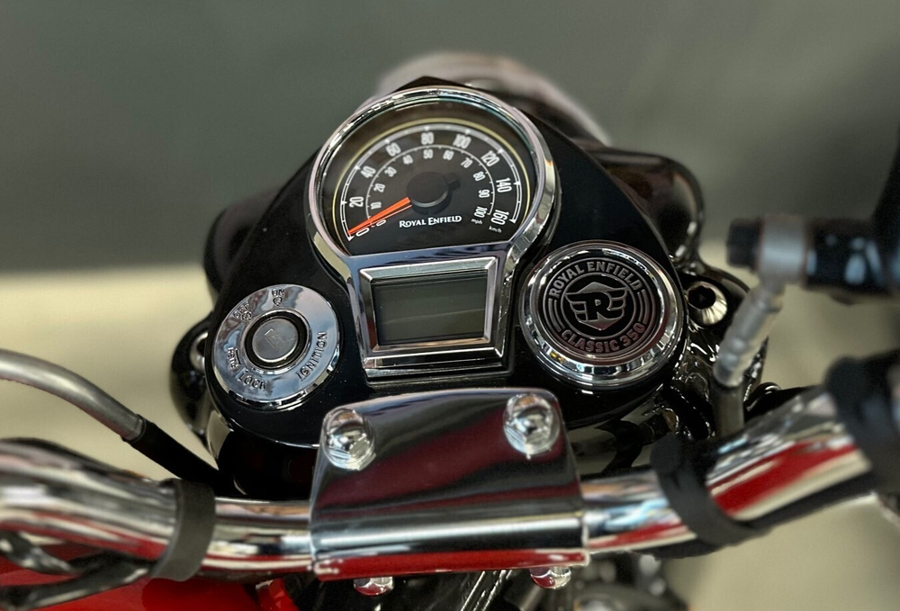 Royal Enfield Classic 350 Signals Marsh Grey