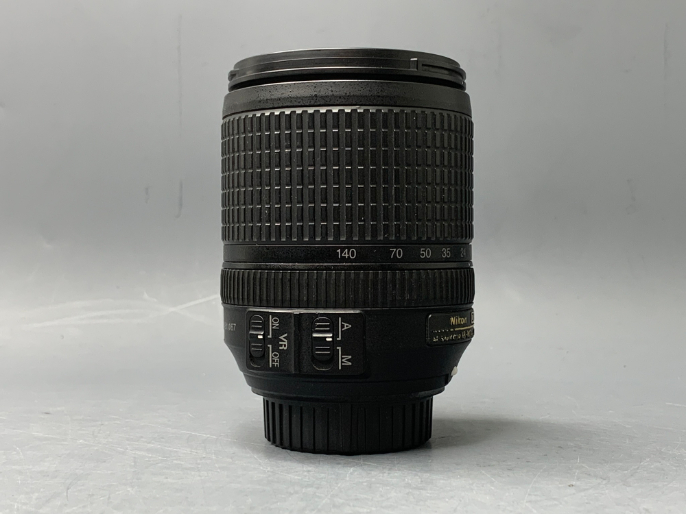 Nikon 18-140mm 3.5-5.6G ED VR DX внутри пыль