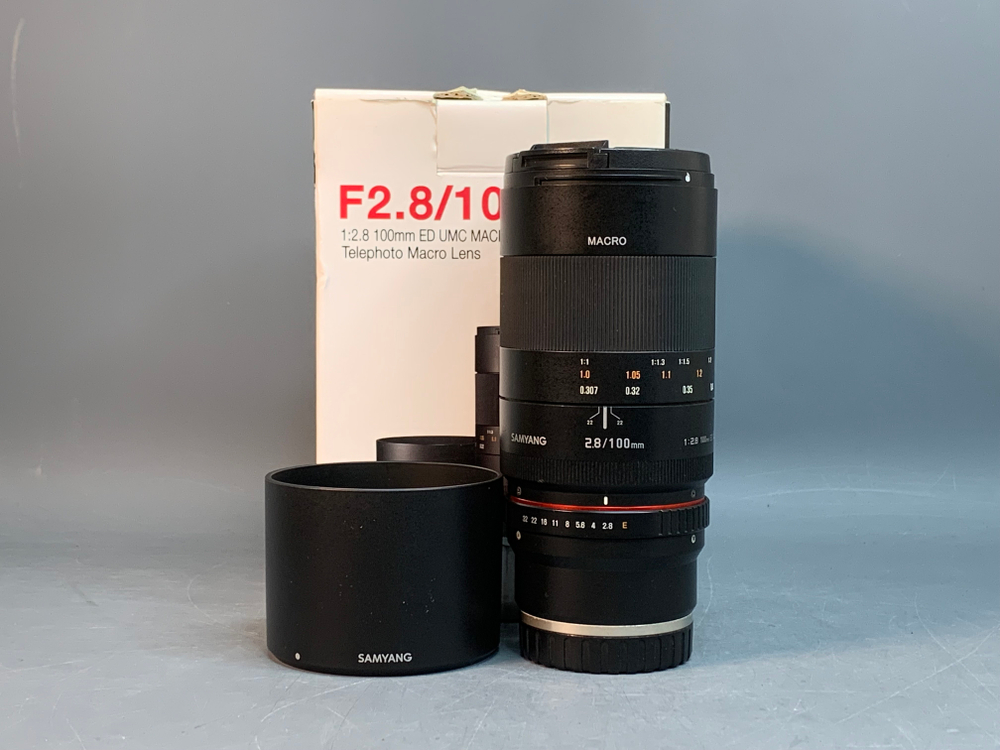 Samyang 100mm f/2.8 ED UMC Macro Sony E
