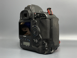 Canon EOS-1D X Mark II 307.000 кадров
