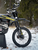 T5 Black Twister