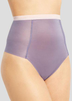 Трусы женские Triumph Light Sensation Highwaist стринг