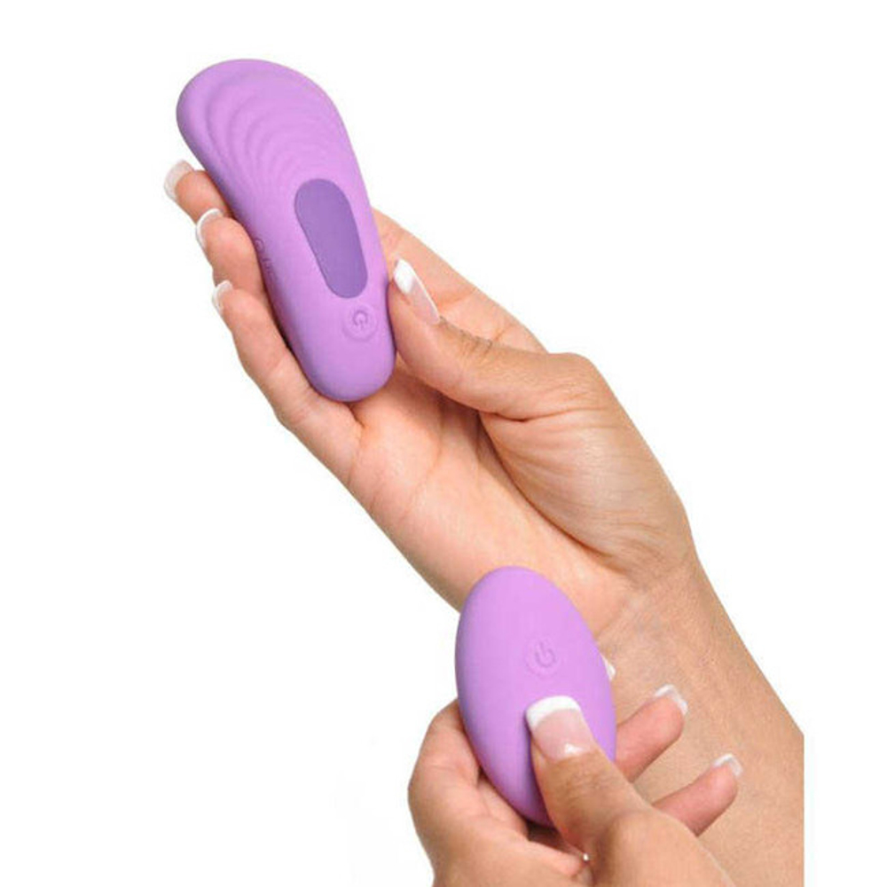 Вибростимулятор вагинальный с пультом Fantasy For Her Remote Silicone Please Her (Цвет: фиолетовый)