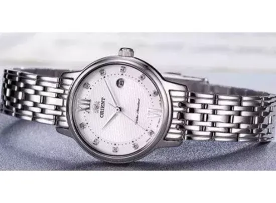 Часы женские Orient SSZ45003W0 японские кварцевые