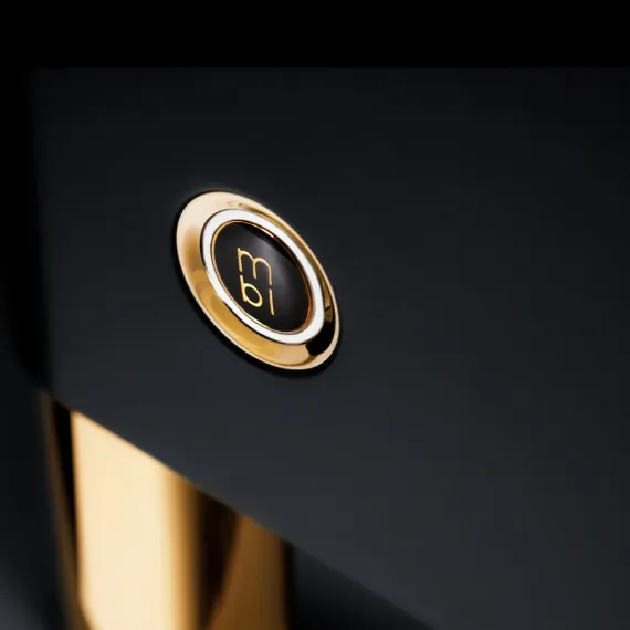 MBL N51 Integrated Amplifier Piano Black Gold