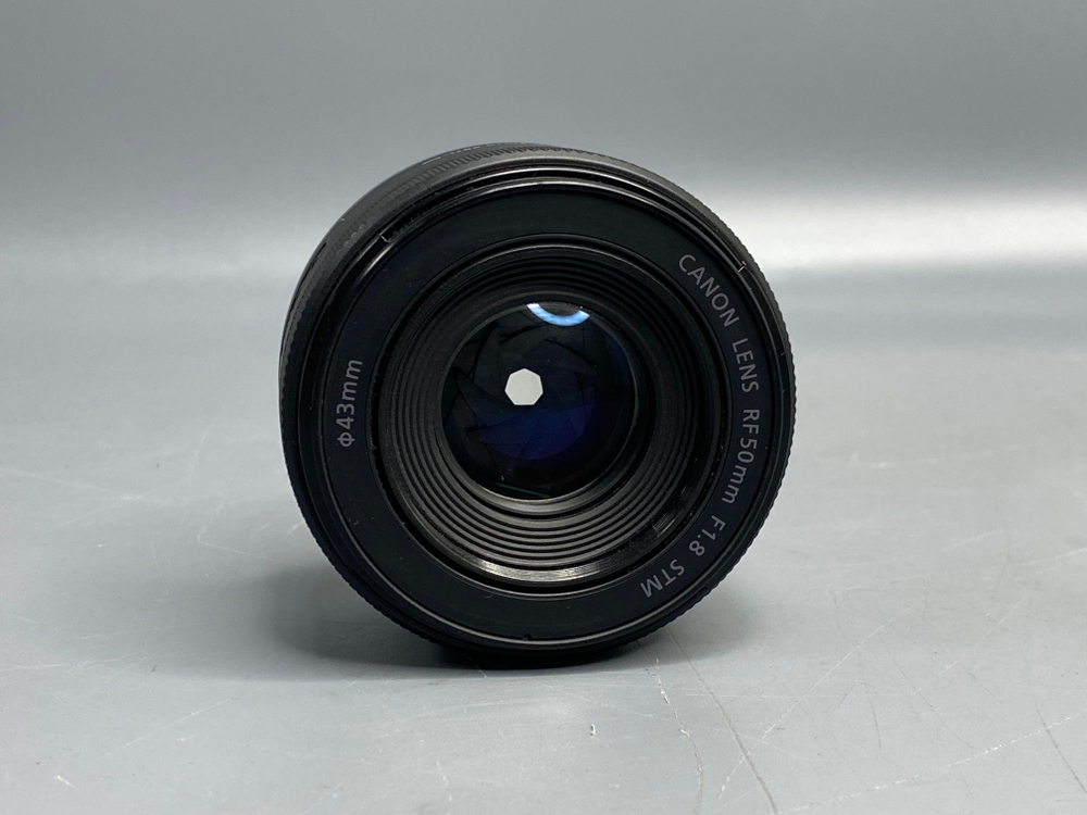 Canon RF 50mm F1.8 STM