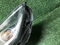 Фара правая Hyundai Grand Santa Fe 3 15-18 ксенон