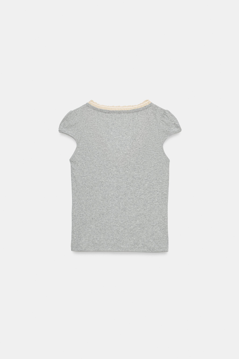 КОМБИНИРОВАННАЯ ФУТБОЛКА С V-ОБРАЗНЫМ ВЫРЕЗОМ — ZARA