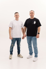 Футболка Лечить можно только сердцем