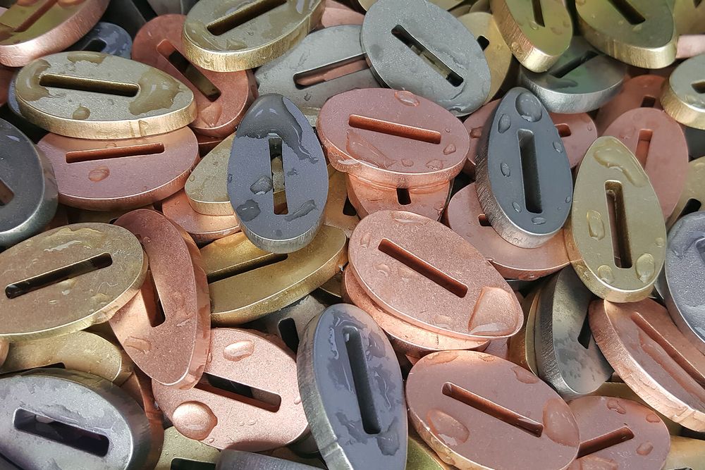 Больстер из нейзильбера 3мм, 37x20мм