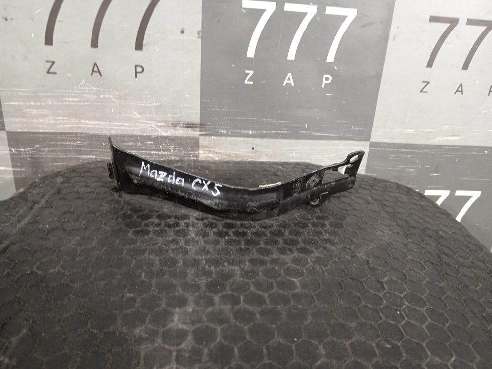 Кронштейн заднего бампера левый Mazda CX-5 2 (KF) 17-нв Б/У Оригинал KB7W52B32A