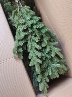 Литая искусственная ель Шервуд Премиум 180 см, Царь елка , Green Trees из Royal Forest, Triumf на MaxChristmas, литая ель из мелкой хвои, лапы по всей ветке