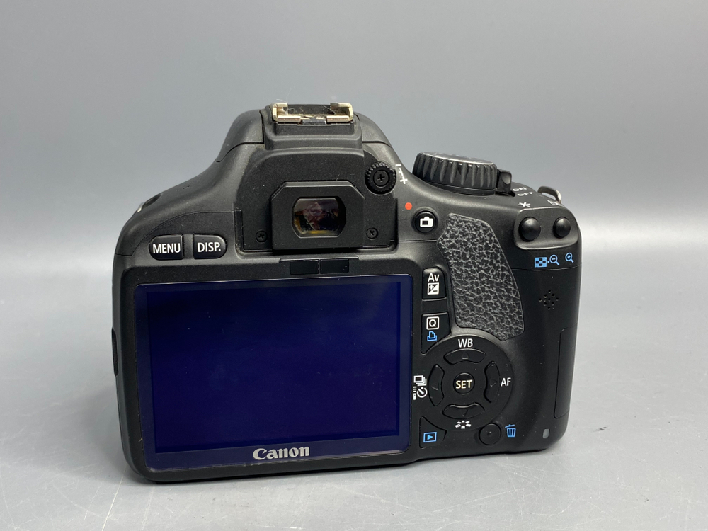 Canon EOS 550D Kit 18-55mm 3.5-5.6 II