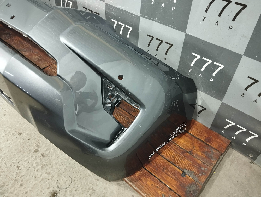 Бампер передний Toyota Land Cruiser Prado 150 17-24 Б/У Оригинал 521196B980
