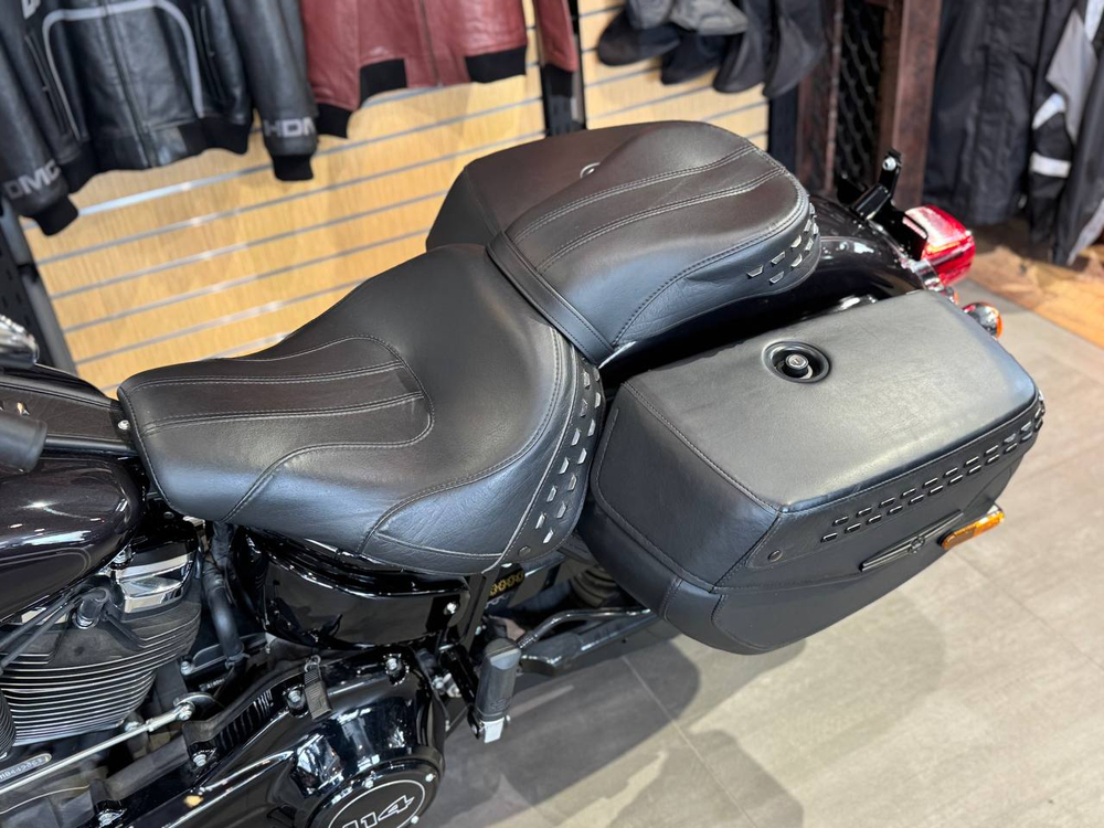 Harley-Davidson Heritage 114 Softail Black Jack Metallic (с НДС)