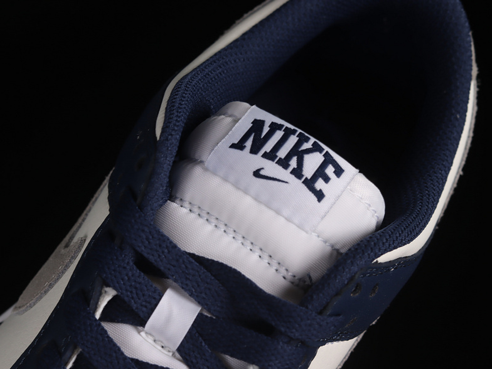 Nike Dunk Low Summit White Midnight Navy
