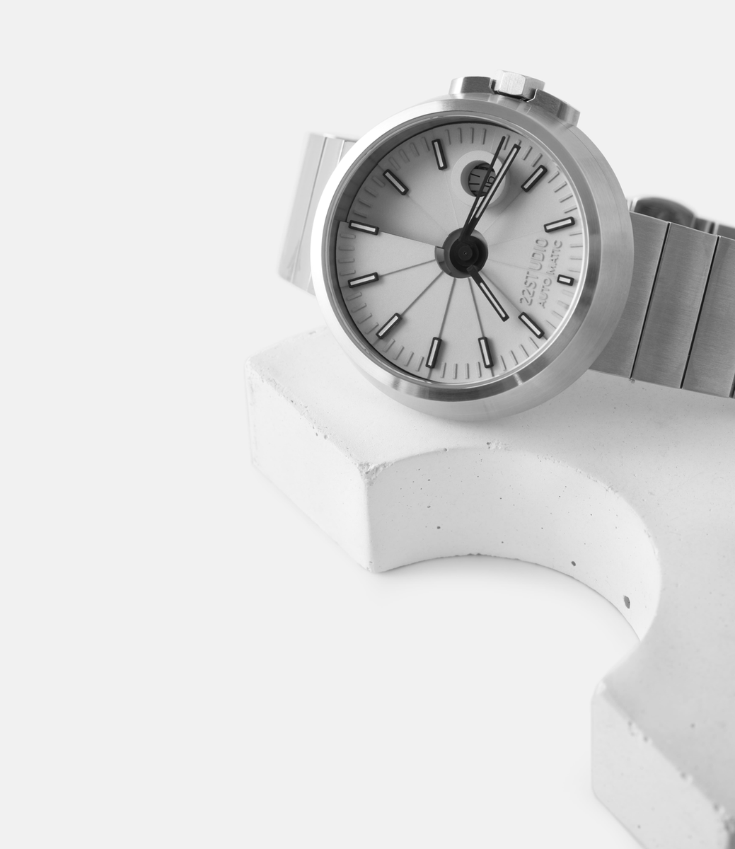 Automatic Sport Smoky White — часы с циферблатом из бетона (45 мм)