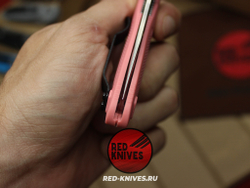 Нож Benchmade 556 Griptilian Mini - розовый нейлон, клинок стоунвош RK/Н34