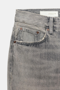 ZARA ДЖИНСЫ TRF STRAIGHT СО СРЕДНЕЙ ПОСАДКОЙ, СВЕТЛО-СЕРЫЙ