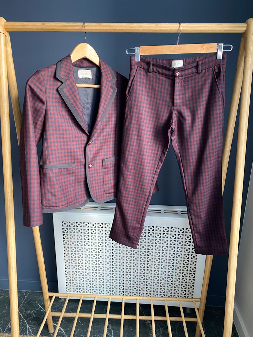 Шерстяной костюм Gucci, 140