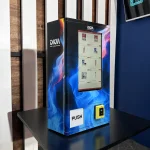 Вендинговый автомат для продажи штучного товара с экраном (105 х 56 х35)