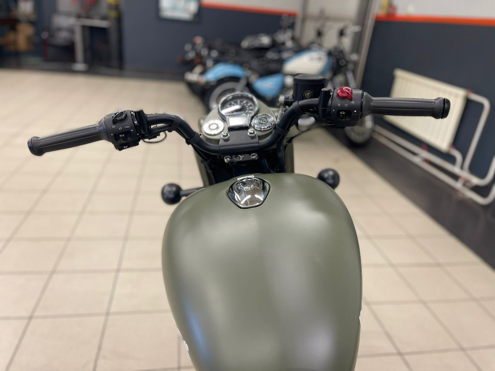 Royal Enfield 350 Classic (SIGNALS MARSH GRAY)