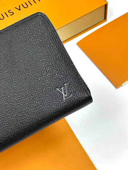 Органайзер Louis Vuitton Zippy Taiga Black