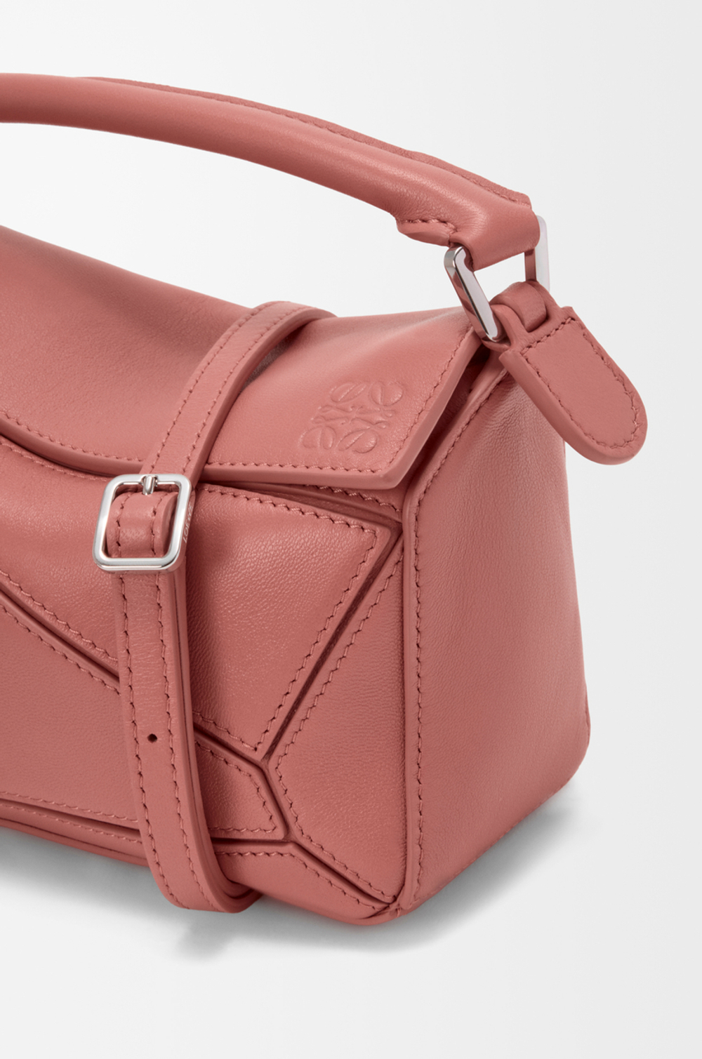 Loewe Сумка-мини Puzzle Featherlight из овечьей кожи наппа, красноватый